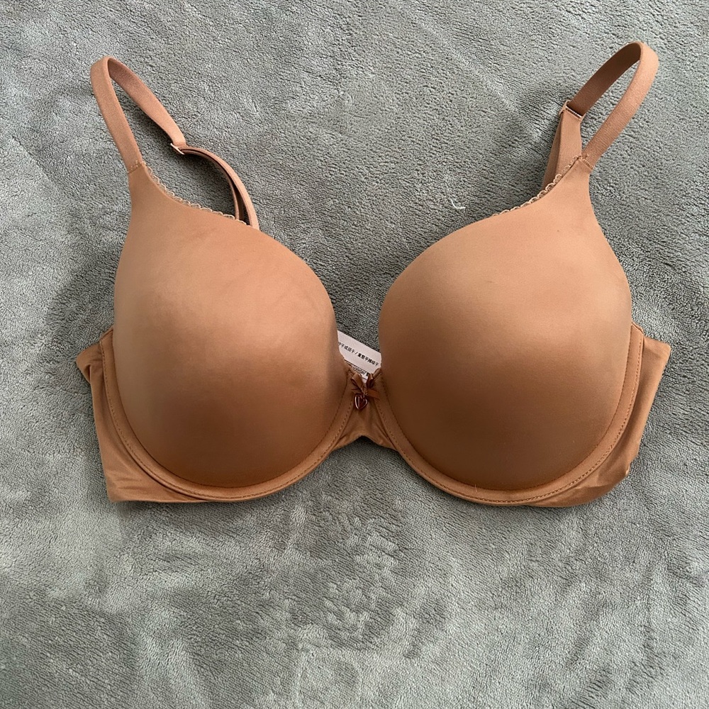 Victoria’s Secret Body by Victoria Bra